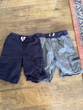 Hanna Andersson Navy and Light Gray Cargo Shorts Duo